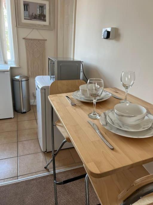 1 Bedroom Flat Sleeps 4 In Abingdon Oxfordshire Ngoại thất bức ảnh